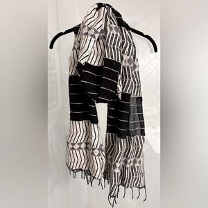 Hand Woven in Ethiopia • Women's Scarf/Shawl